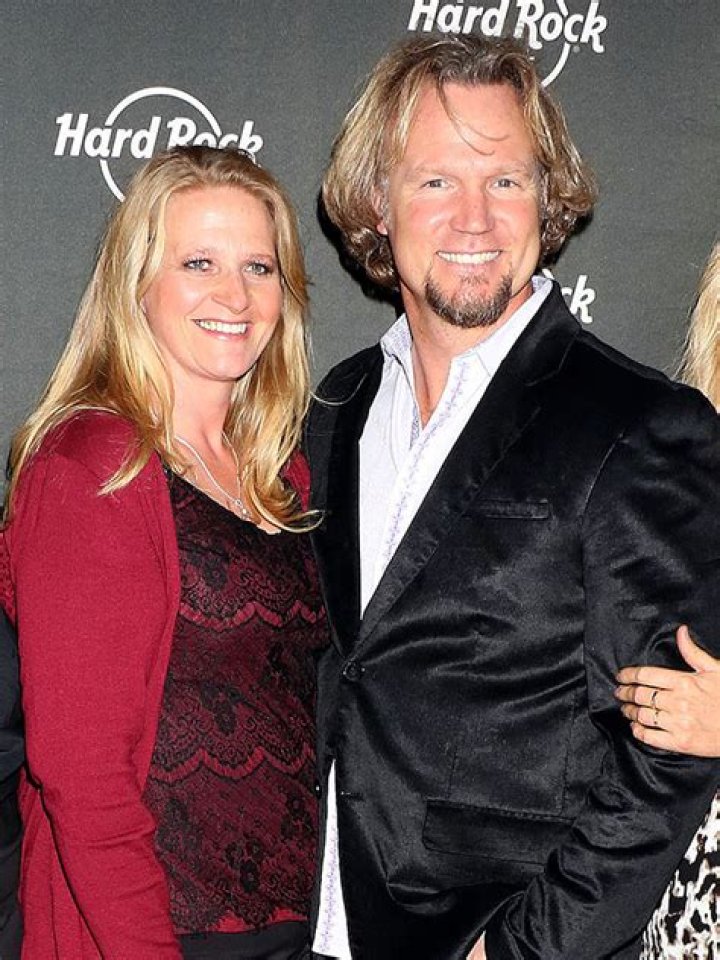 Kody Brown Attends Wedding & Christine Is Pissed – Hollywood Life