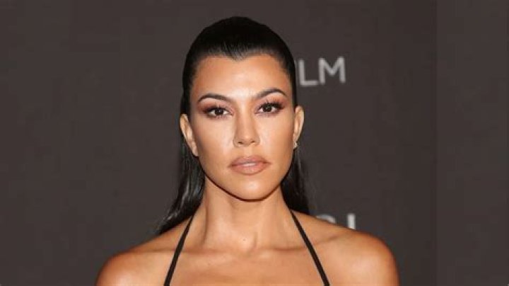 Kourtney Kardashian, 41, Lounges By The Pool In A Sexy Bikini — Pics
