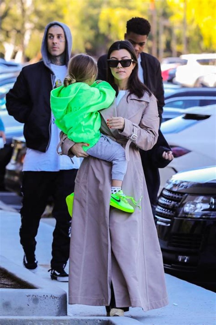Kourtney Kardashian Reunites With Rumored Fling Travis Barker For Intense Workout – See Pic