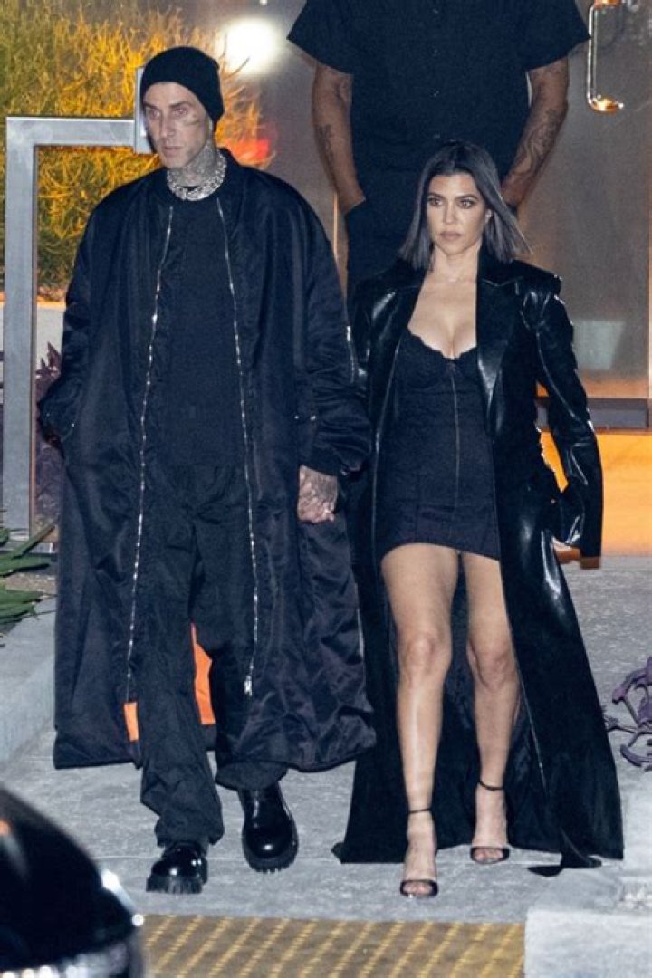 Kourtney Kardashian Rocks Mini With Travis Barker At Kim’s Birthday – Hollywood Life