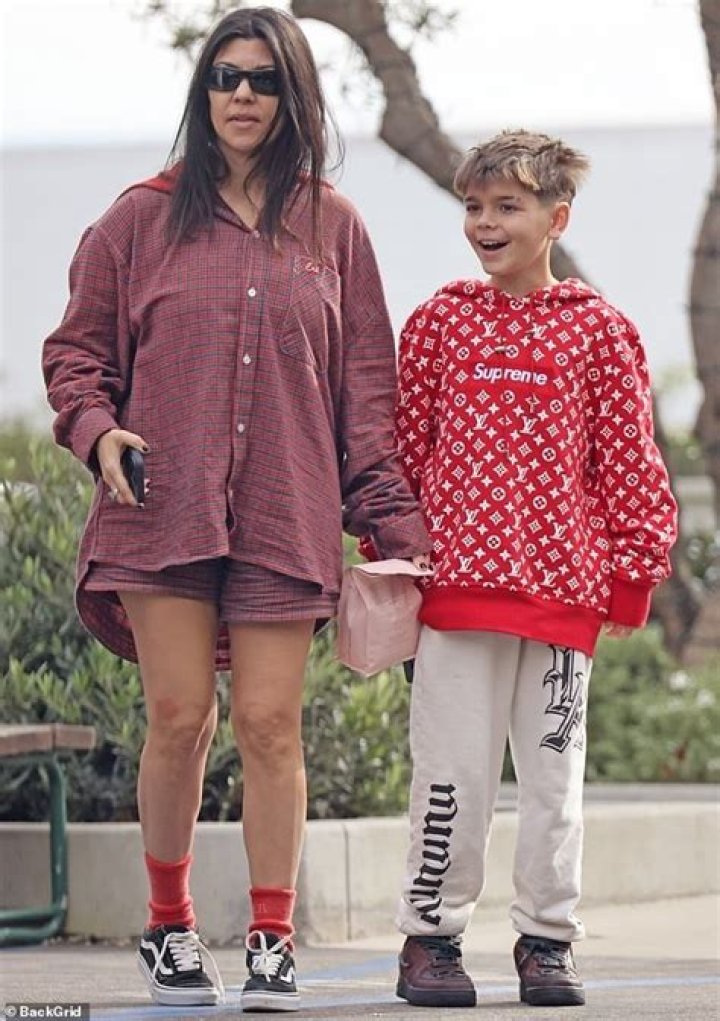 Kourtney Kardashian’s Kids Will Spend Father’s Day With Scott Disick, Not Travis Barker: ‘That’s A Given’