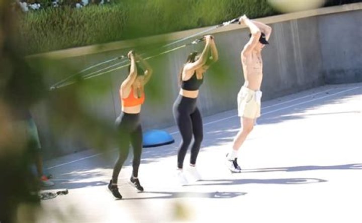 Kourtney Kardashian Shows Off Mansion & Workout In Addison Rae Video – Hollywood Life