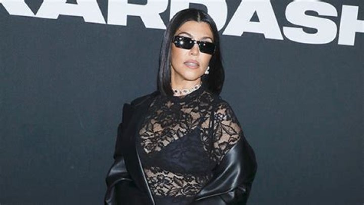 Kourtney Kardashian Shows Off Post-Baby Body in Christmas Party Outfit – Hollywood Life
