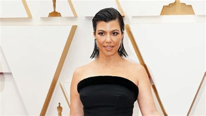 Kourtney Kardashian Shuts Down ‘Pressure’ to ‘Bounce Back’ From Her Postpartum Body