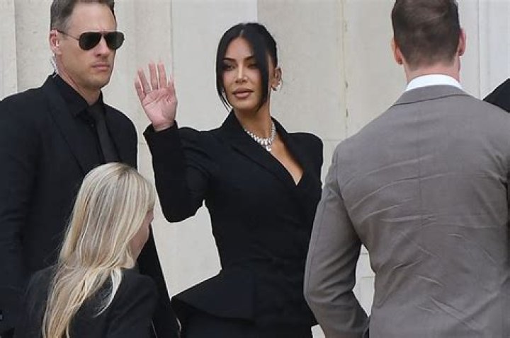 Kris Jenner Upset Over Kourtney Kardashian’s Public Pregnancy Reveal: ‘She Forgot She Had a Family’