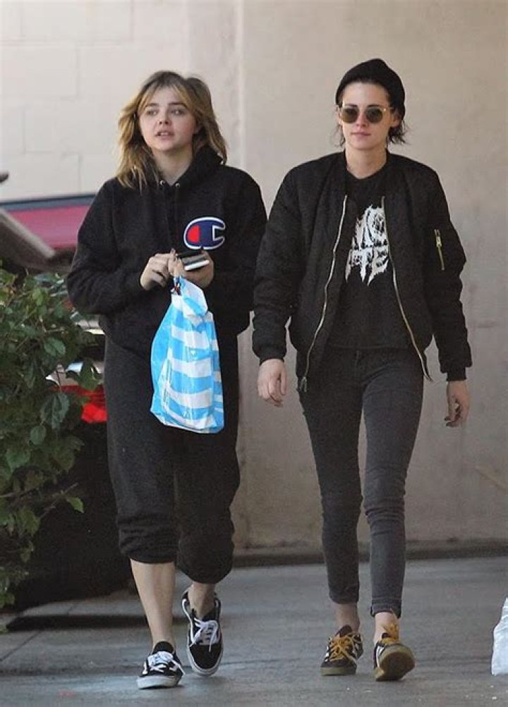 Kristen Stewart & Chloe Moretz Friends — Are They Hollywood’s New Squad? – Hollywood Life