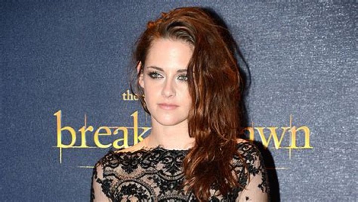 Kristen Stewart Declares ‘Twilight’ a ‘Gay Movie’ in Interview – Hollywood Life