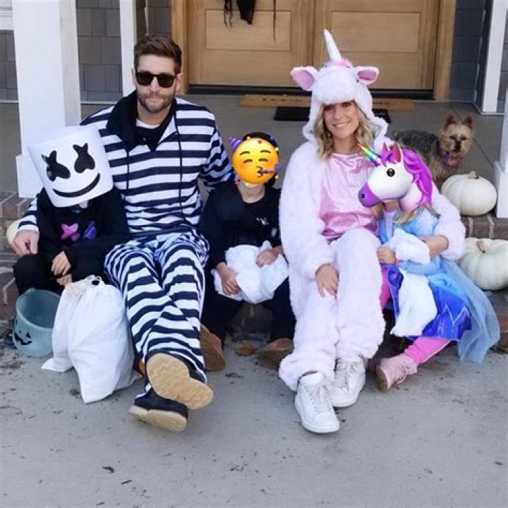 Kristin Cavallari & Jay Cutler Reunite With Kids For Halloween6 Months After Split — See Pic