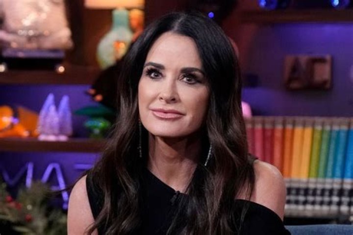 Kyle Richards Reveals What Happened During Her Latest Awkward Run-In With Lisa Vanderpump