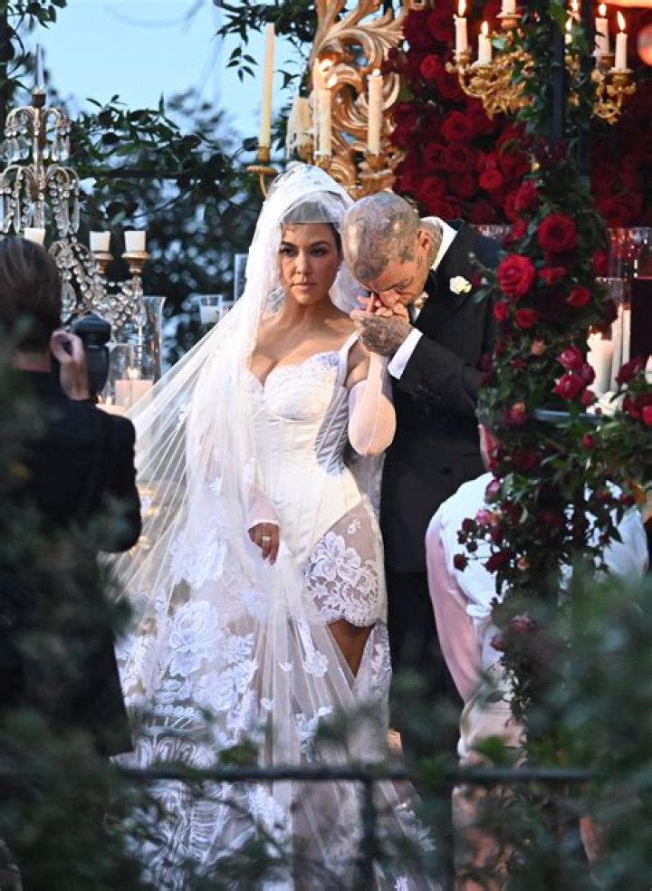 Kylie Jenner At Kourtney Kardashian Wedding: Photos – Hollywood Life
