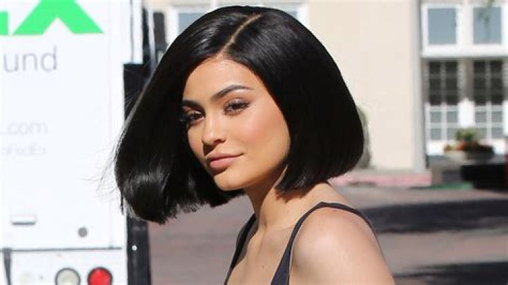 Kylie Jenner Debuts Gorgeous New Hair Makeover In Isolation: See Her Shorter, Lighter Locks