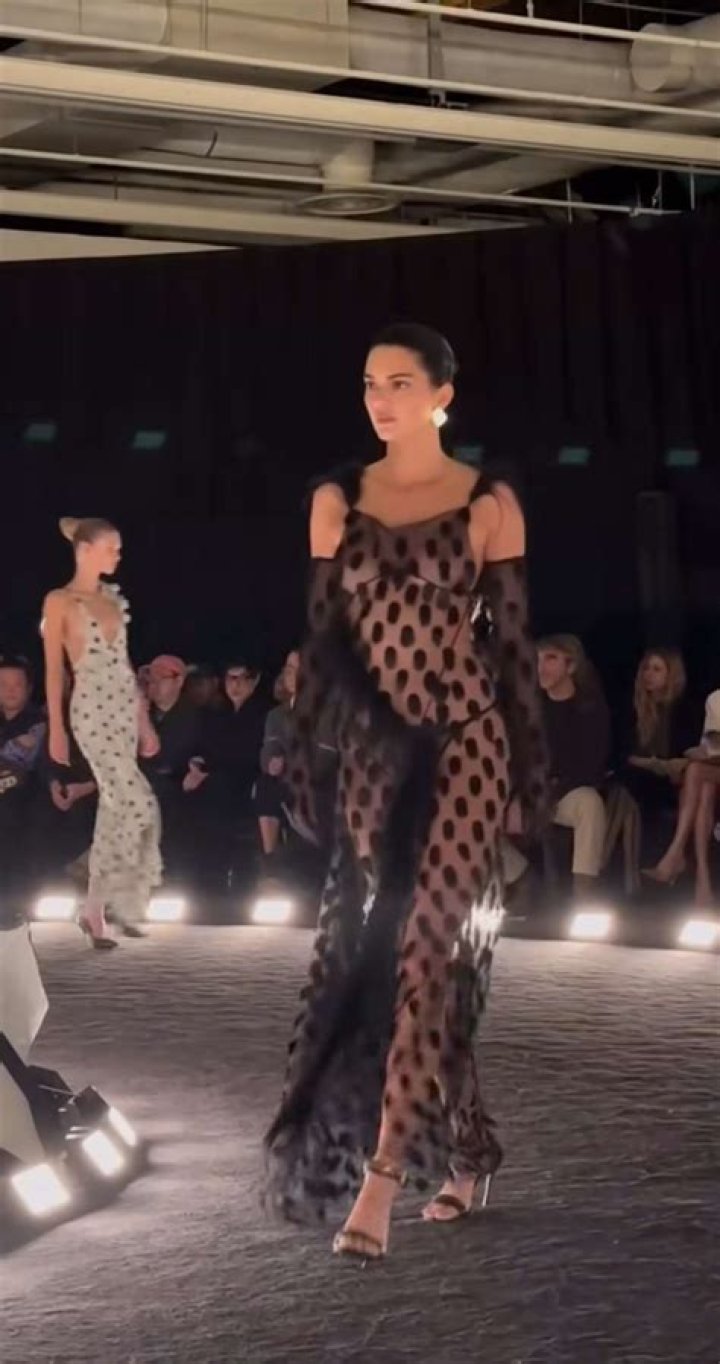 Kylie Jenner Goes Braless In Sexy Curve-Hugging Dress For Girls’ Night Out