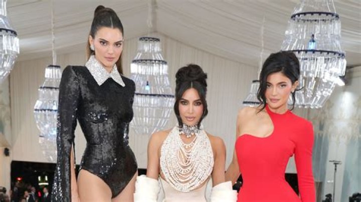 Kylie Jenner & Kim Kardashian Will Star In Tyga & Kanye’s Sexy Video For ‘Feel Me’