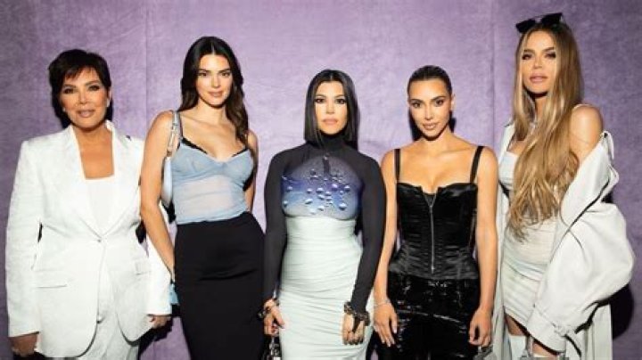 Kylie Jenner, Kourtney Kardashian, & Whole Family Spend Summer 2019 In Italy: See Their Hottest Pics