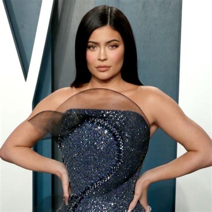Kylie Jenner Proves That ‘Less Is More’ With Sexy Gray Outfit Featuring Cutouts – See Pics