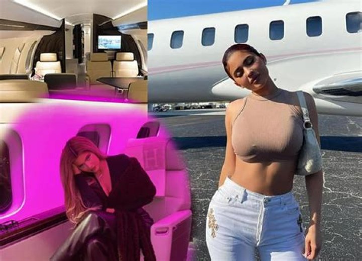 Kylie Jenner Reveals Private Jet’s Pink Interior In New Photos – Hollywood Life