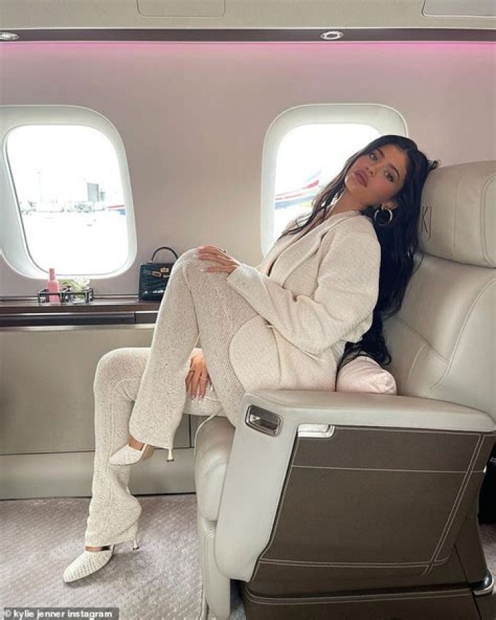 Kylie Jenner Rocks Deep-Plunging Knit Business Suit While Posing For Photos On Her Private Jet