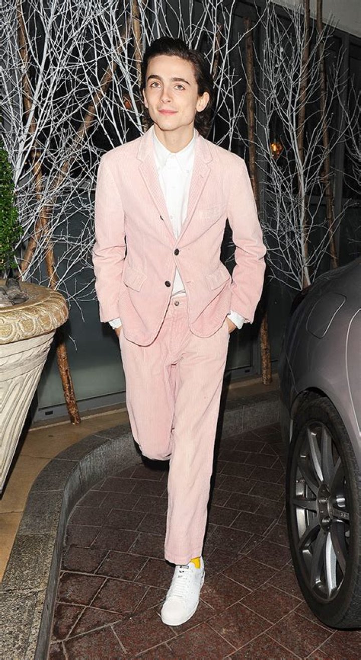 Kylie Jenner’s Car Seen At Timothee Chalamet’s House: Photos – Hollywood Life