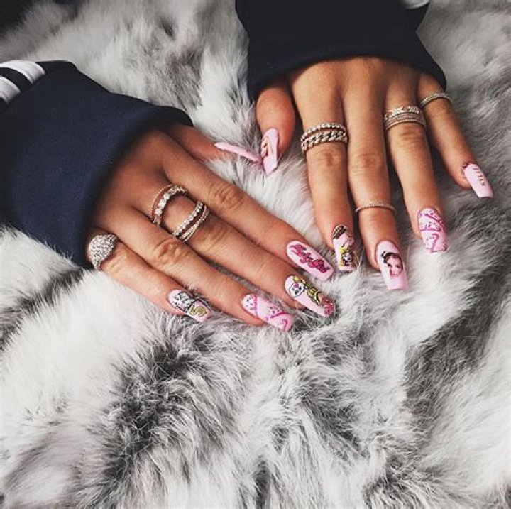 Kylie Jenner’s Pink Barbie Nails — Love Or Loathe Her Nail Art Look? – Hollywood Life