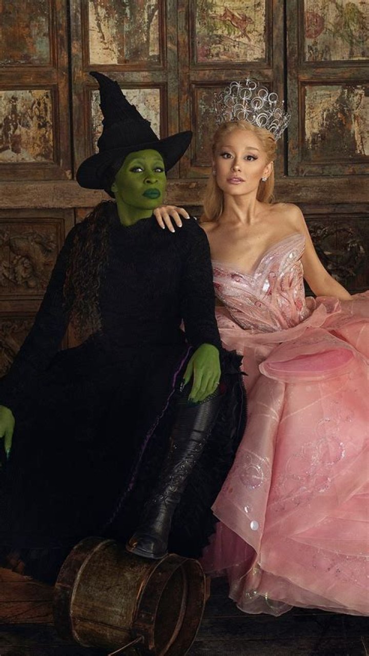 Kylie Jenner’s ‘Wicked’ Elphaba Halloween Costume 2022: Photos – Hollywood Life