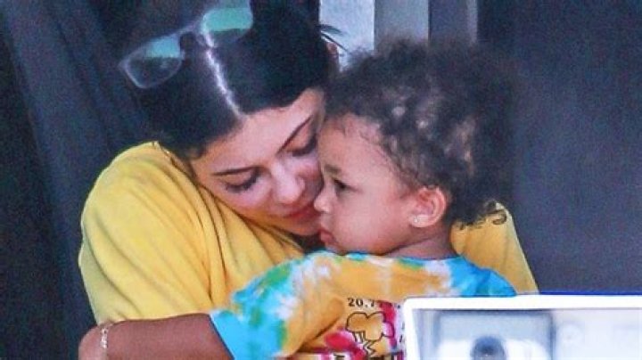 Kylie Jenner & Travis Scott Get Tattoo Of Stormi In New Pics – Hollywood Life