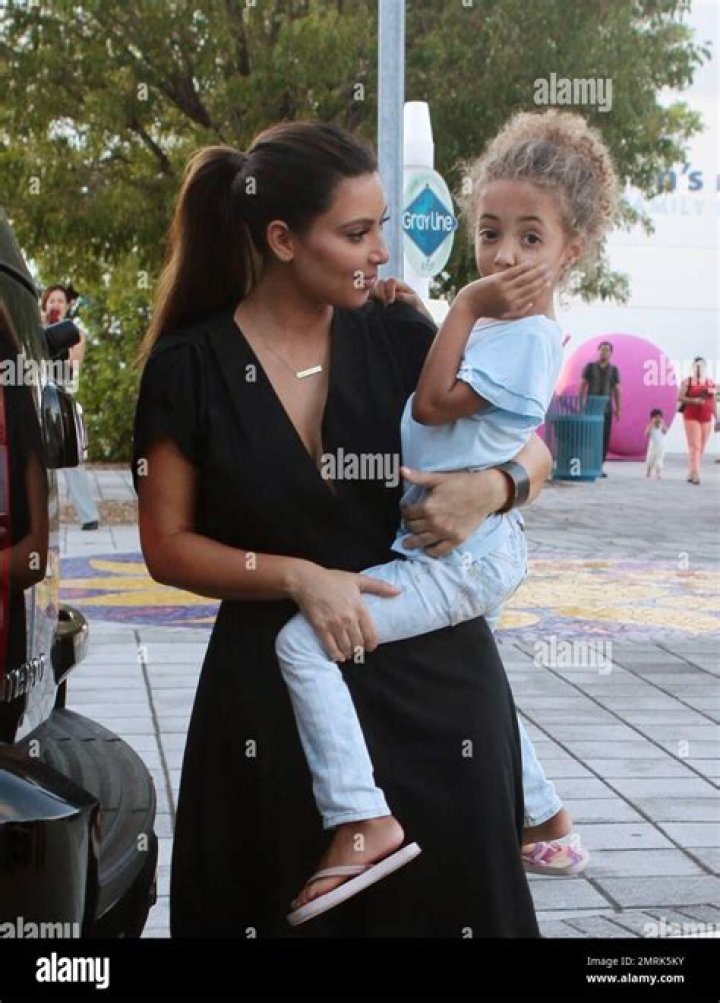 Larsa Pippen & Mini-Me Daughter Sophia Stun During Girls’ Night Out – Hollywood Life