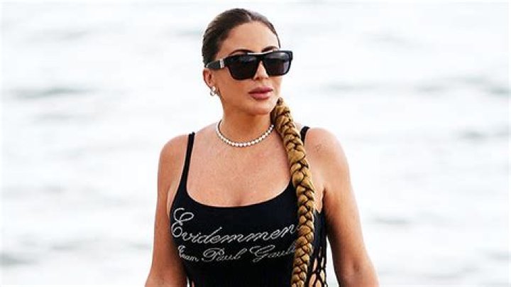 Larsa Pippen Wows In Nude Bikini On Yacht: Photo – Hollywood Life