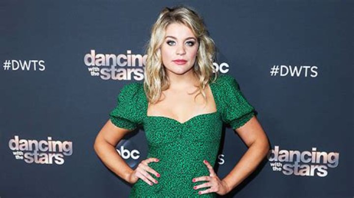Lauren Alaina Says ‘Getting Over Him’ Helped Her Move On From Ex – Hollywood Life