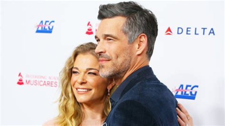 LeAnn Rimes Shares Tribute To Eddie Cibrian In New Music Video – Hollywood Life