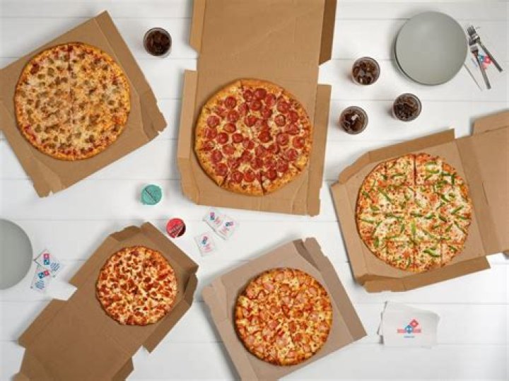 Leap Day Deals 2020: $2.99 Whole Pizzas At 7-11 & More