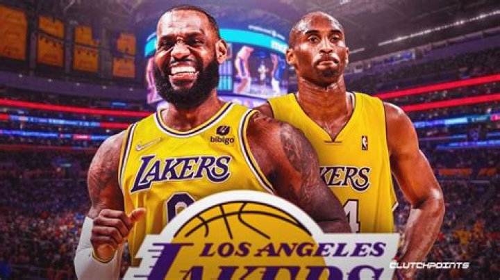 LeBron James & Lakers Honor Kobe Bryant In ‘Black Mamba’ Uniforms: Video – Hollywood Life