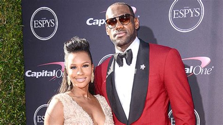 LeBron James’ Wife Savannah Stuns In Little Dress Before Night Out – Hollywood Life