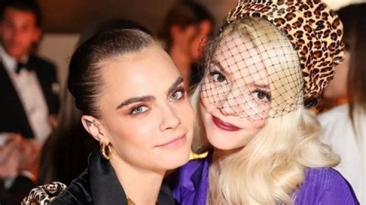 Lesbian Rumors With Cara Delevingne — Why Selly ‘Loved It’ – Hollywood Life