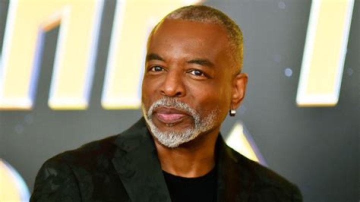 LeVar Burton Tapped To Host New ‘Trivial Pursuit’ Game Show – Hollywood Life