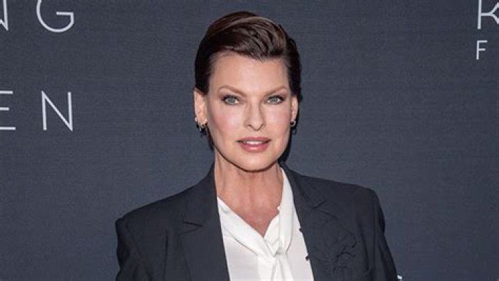 Linda Evangelista Shares ‘Starvation Diet’ From Her Modeling Days – Hollywood Life