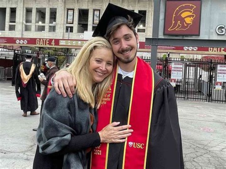 Lisa Kudrow’s Son Graduates From College & She Is Left ‘Crying’ In Joy – Hollywood Life