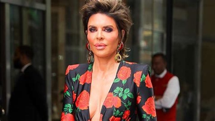 Lisa Rinna Confirms Her ‘RHOBH’ Exit Is ‘Not A Pause’ In 1st Interview Since Leaving: ‘I Need A Break’