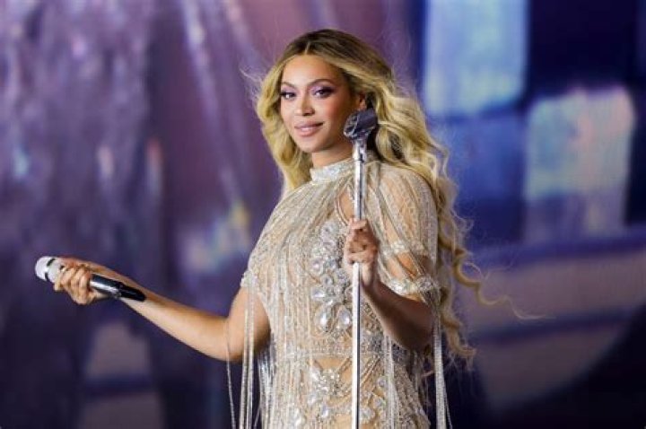[LISTEN] Beyonce’s ‘Die With You’ Song & Video — Drops Tune On Anniversary – Hollywood Life