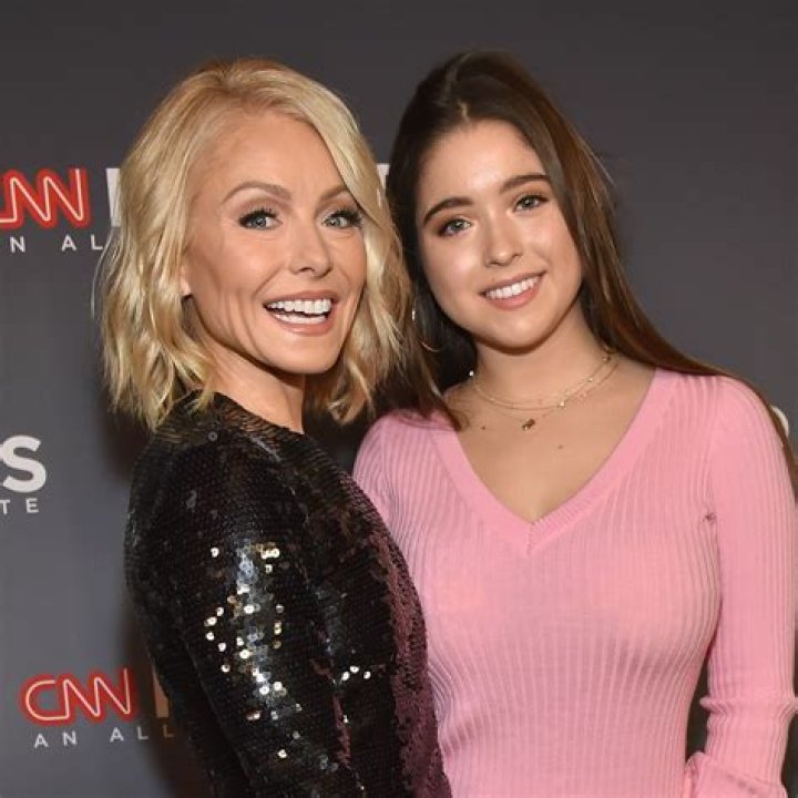 Lola Consuelos, 17, Rocks Festive Velvet Mini In Rare Red Carpet Appearance With Mom Kelly Ripa