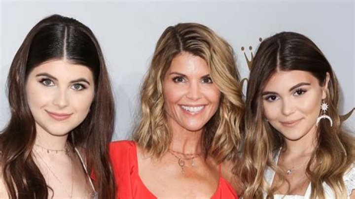 Lori Loughlin’s Daughter Olivia Jade Pens Tribute To Bob Saget: My Mom Is ‘Heart Broken’