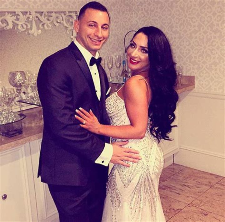 Louie Gero & Angelina Pivarnick’s Engagement Party — Celebrates In Glam Dress – Hollywood Life