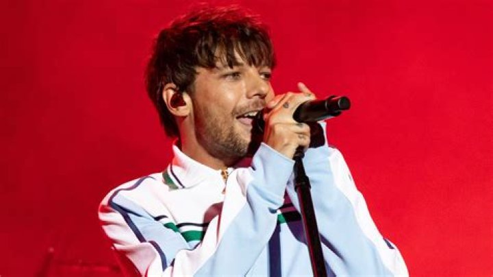 Louis Tomlinson On ‘X Factor’ Finale — PICS
