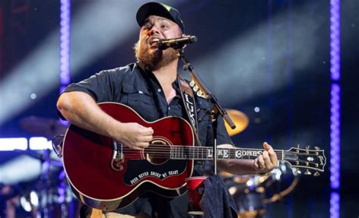 Luke Combs Tearfully Recalls Missing the Birth of His Second Son: ‘It Sucked’