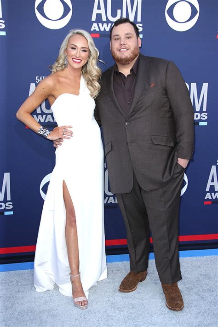 Luke Combs & Wife Nicole Expecting 1st Baby Together — Photos – Hollywood Life