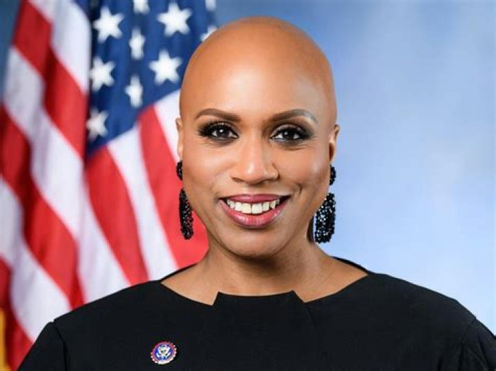 MA Rep. Ayanna Pressley Proudly Debuts Her Bald Head After Revealing She Has Alopecia — Watch
