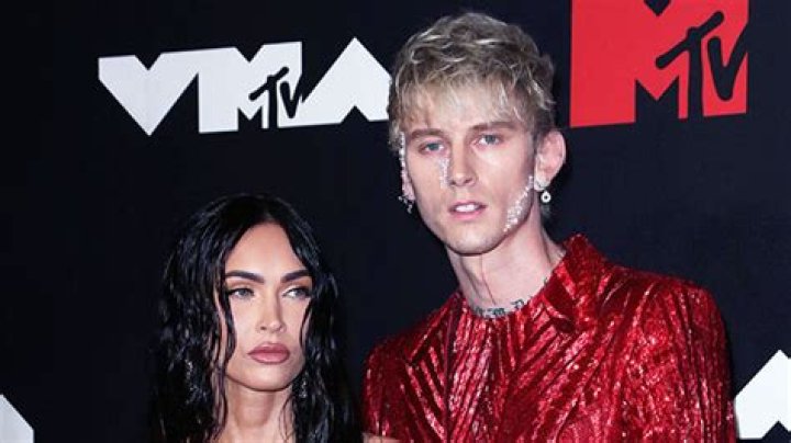 Machine Gun Kelly Sings About Megan Fox On New Song ‘Twin Flame’ – Hollywood Life