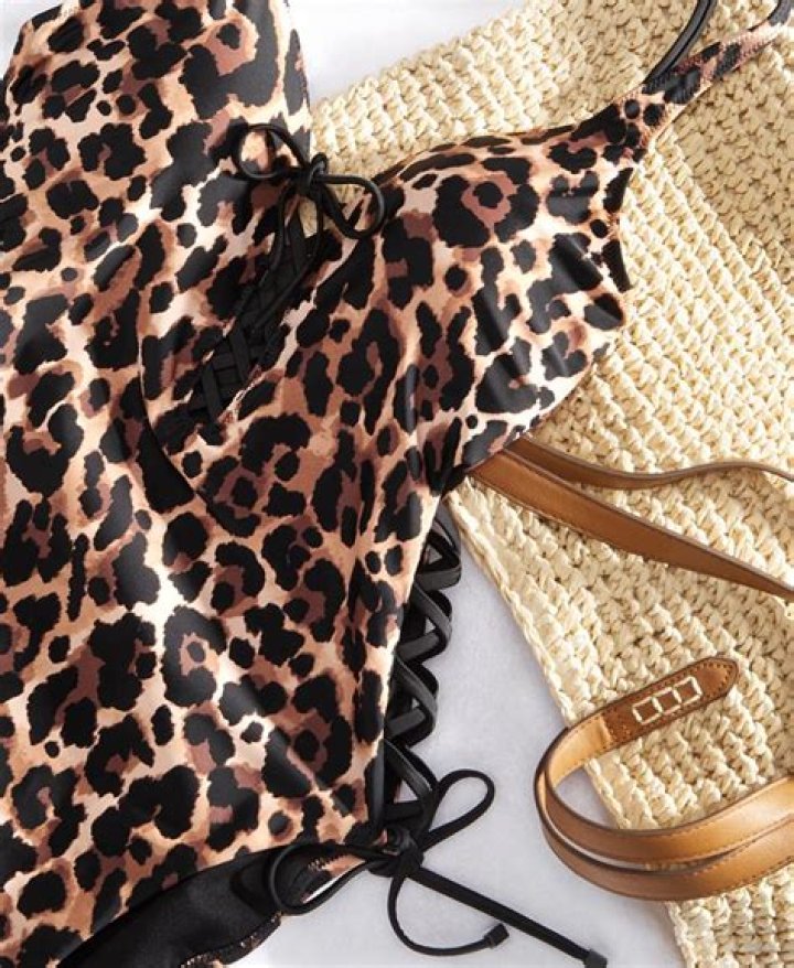 ‘Mad Men’s January Jones Rocks Cheetah Print Swimsuit While Celebrating 44th Birthday