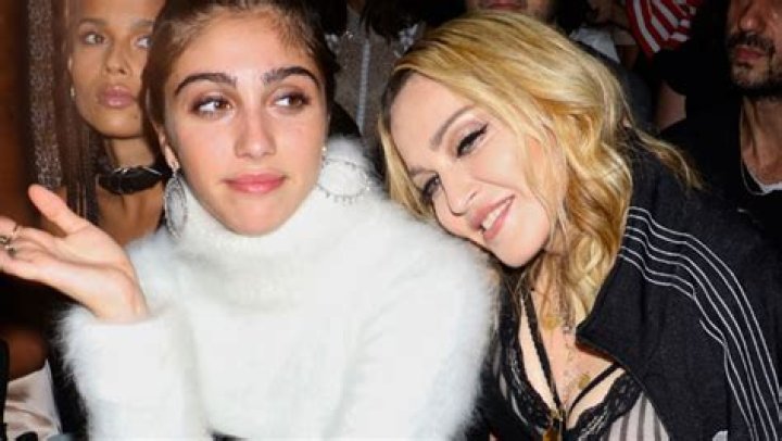 Madonna & Her Daughter Lourdes Look Like Twins In Sweet New Selfie – Hollywood Life
