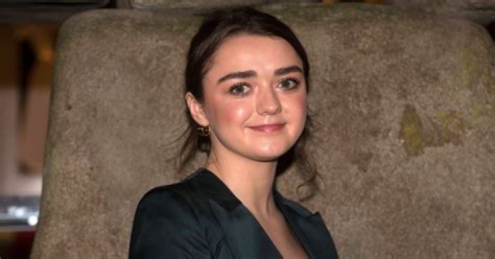 Maisie Williams News, Music, Photos And Videos – Hollywood Life