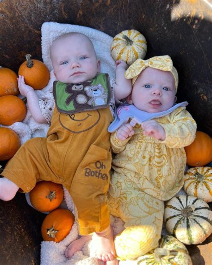Mama June’s Daughter Pumpkin Shares 1st Photos Of Her Newborn Twins – Hollywood Life